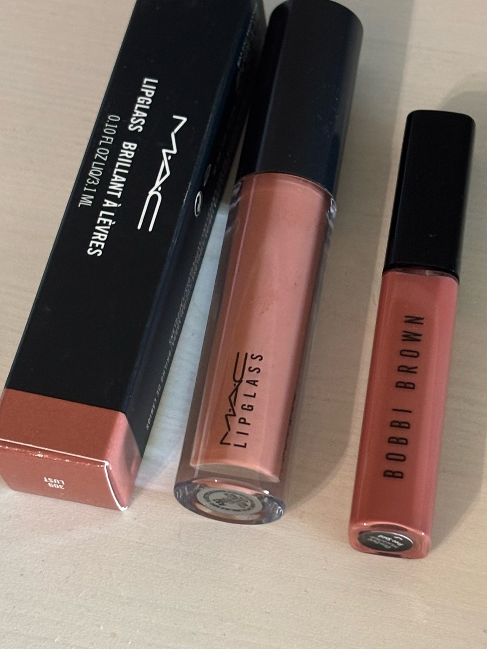 MAC Cosmetics Lipglass Gloss in Nude Peachy Nude